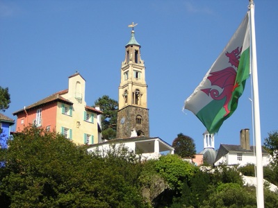 The Welsh flag flies on the beach at Portmeirion, 5th September 2005