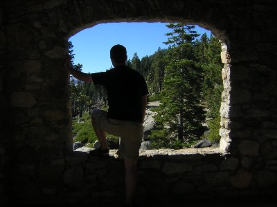 Liam looks out at Yosemite from viewing shelter, Yosemite, CA 14th September 2004.